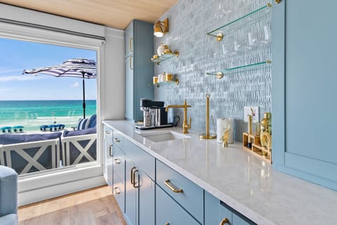 Stunning, Beach view Wet Bar for Cocktails and Coffee!