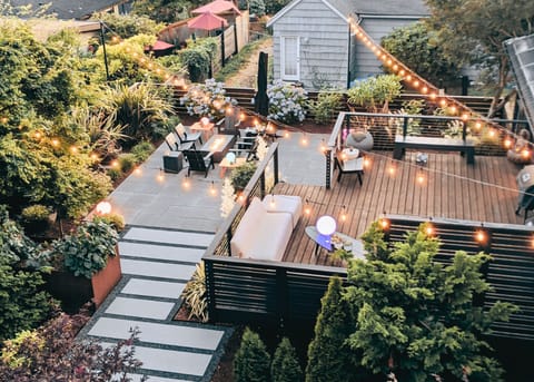 Private zen yard with mountain views and peekaboo water views, sunny & shady areas, perfect for all of your guests! This is where memorable conversations and laugher happen!