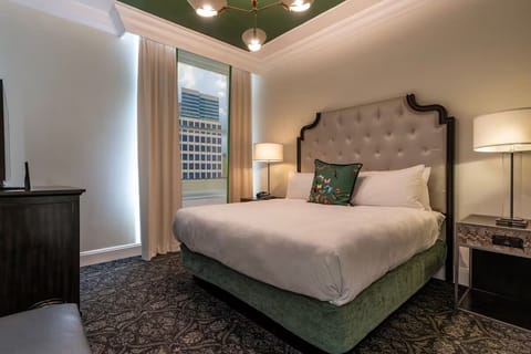 Unit with King size bed