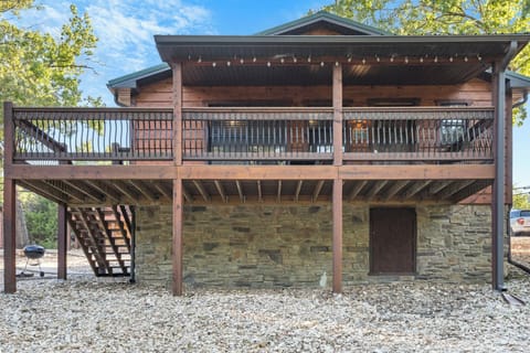 Cabin Exterior - Water Facing