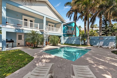 Sparkling private pool surrounded by palms and island sunshine!