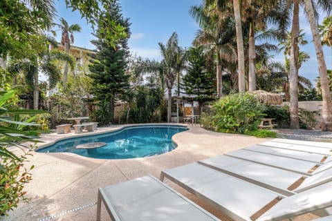 Welcome to 217 W. Oleander — your private Oleander Oasis!