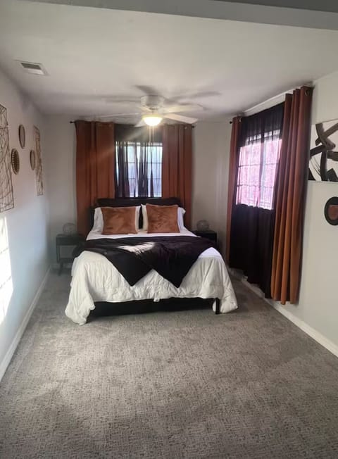2 bedrooms, WiFi, bed sheets