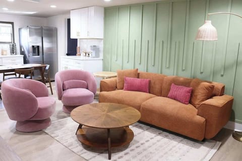 Relax, watch your favorite movie or play one of our complimentary board games in our fun, Havana themed living room!