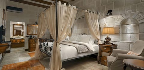 Unit with Double size bed