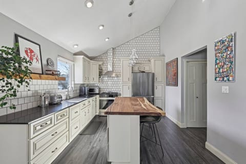 Updated Kitchen with everything you need