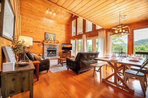 Sunset Station's cozy living area
