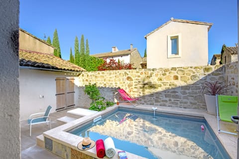 Terrace with pool