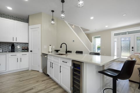 Fully equipped kitchen.