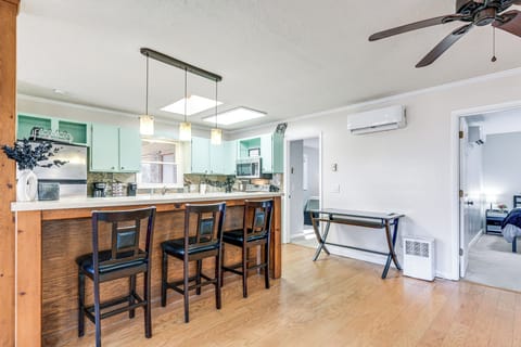 Kitchen | Cooking Basics | Drip & Keurig Coffee Maker | Bar Seating