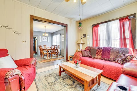 Preston Vacation Rental | 2BR | 1.5BA | 1,700 Sq Ft | 6 Steps to Enter