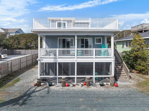 Welcome to The Iron Seahorse by Carolina Getaway!