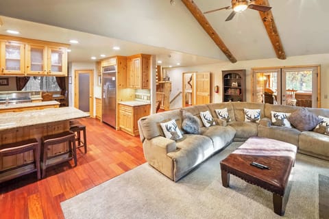 Eat in Breakfast bar seating next to Living Area.