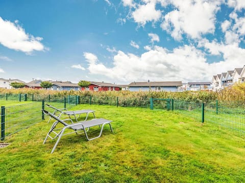 Resort, Apartment, Sea, Beach, Vacation, Coast, Hotel, Condominium, Resort Town, Seaside Resort