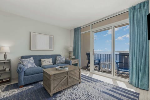 Oceanfront Living Area