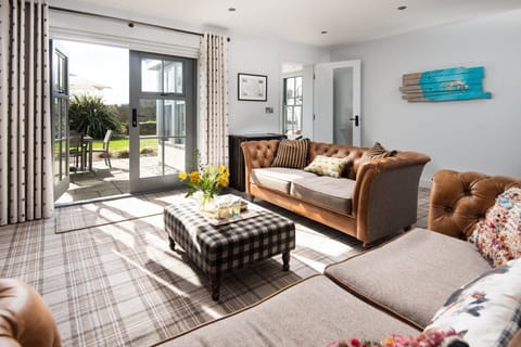 Number Nine - the comfortable and sunny lounge with direct garden access