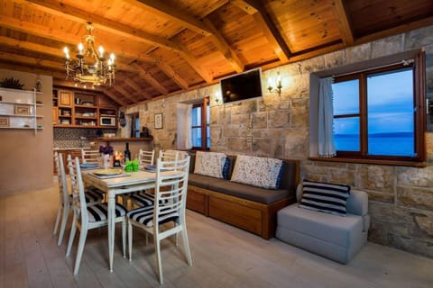 Indoor area with sea view