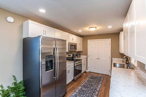 Kitchen w/Stainless Appliances