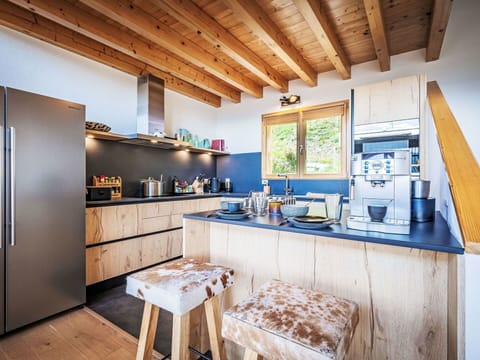 Kitchen, Furniture, Interior Design, Countertop, Wood, Kitchen Appliance, Flooring, Cabinetry, Major Appliance, Home