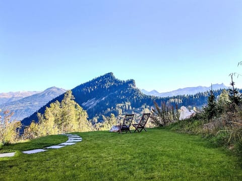 Mountainous Landforms, Mountain, Green, Nature, Hill, Natural Landscape, Highland, Landscape, Mountain Range, Wilderness