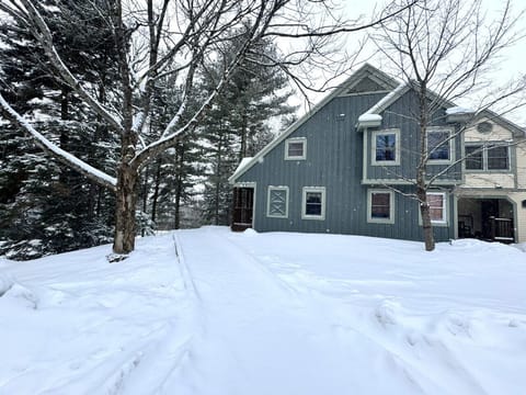End unit Greenspring townhome with Views of Mount Snow