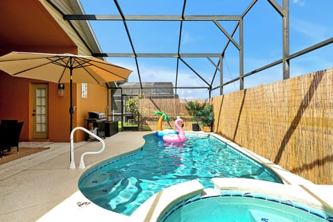 Lounge Pool Side