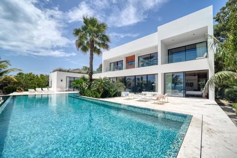 The Beach House - Upscale 5-bed Beachfront Villa w/ pool , pier & ocean views (4513)