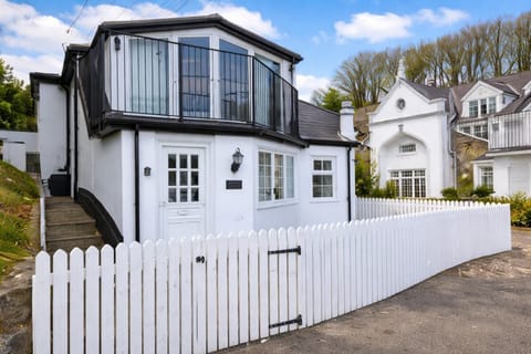 Beachwood - 2 Bedroom Cottage - Penally (27467)