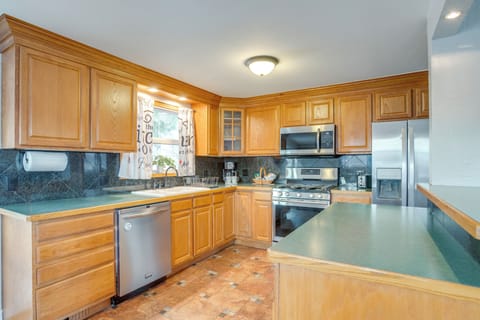 Kitchen | Drip Coffee Maker | Toaster | Main Floor