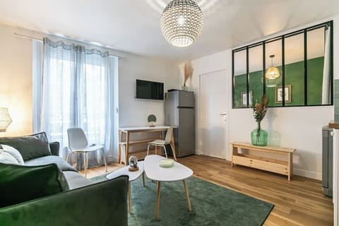 Salon avec canapé-lit (2)