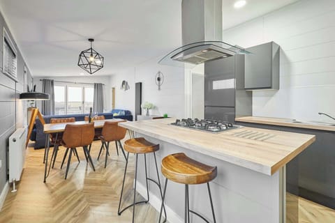 Alder Spa Lodge, Low Gate - Host & Stay