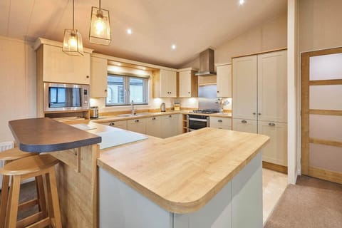 Portland 1, Low Gate - Host & Stay