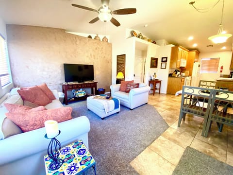 Comfy and entertaining living room space.
Open floor plan for kitchen & dining. 