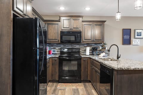 Full Kitchen with Major Appliances