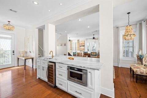 Open concept main floor