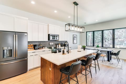 Kitchen | Keurig Coffee Maker | Cooking Basics