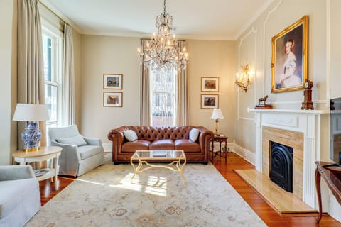 Natchez Vacation Rental | 2BR | 2BA | 1,400 Sq Ft | Steps Required to Enter