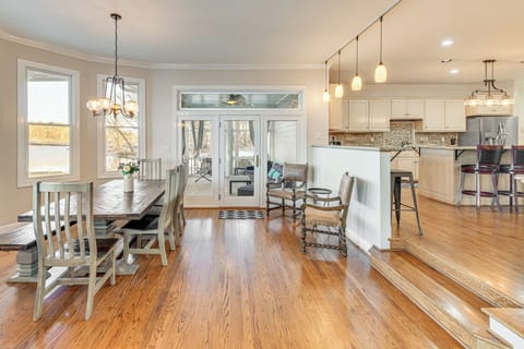 Dining Area | 1st Floor