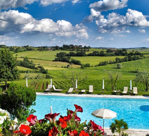 Holiday Home Swimming Pool