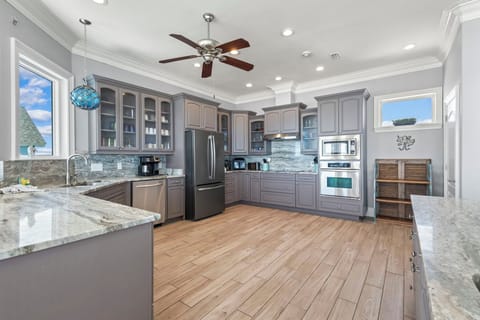 Life's a Beach Top Level Kitchen