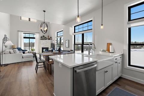 Large open concept kitchen