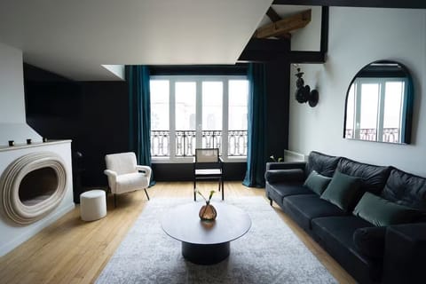 Superior Apartment at Invalides - 1
