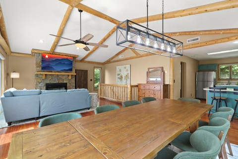 Dining area with great views.