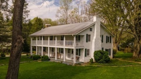 Walker Inn - Established 1840