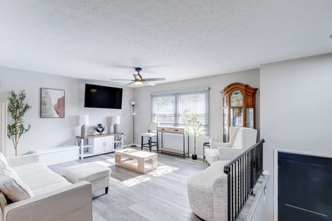 Fairlawn Vacation Rental | 3BR | 2.5BA | 1 Step to Enter | 1,810 Sq Ft