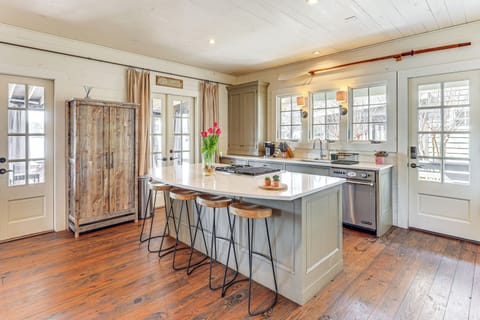 Kitchen | 1st Floor | Cooking Basics