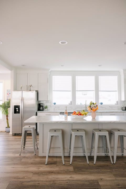 Spacious modern kitchen