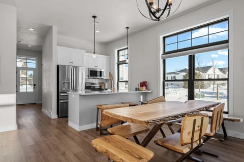 Open concept main level