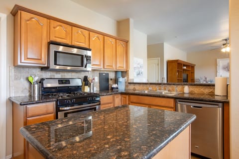 Full Kitchen with Coffee maker and Keurig Coffee