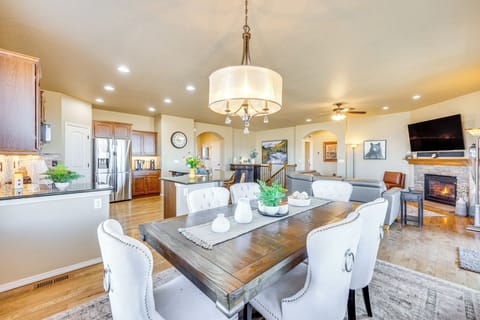 Colorado Springs Vacation Rental | 3BR | 2.5BA | 3,200 Sq Ft | Stairs Required